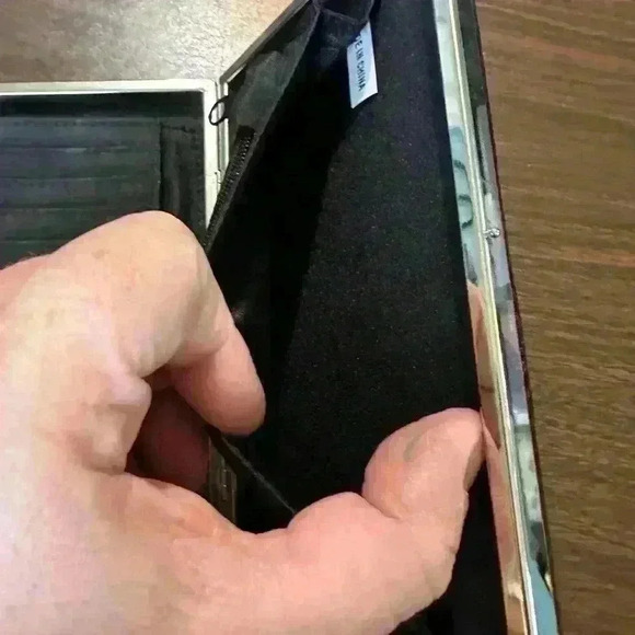 New Clutch Wallet With Chain. Black Patent Leather. Snap Closure. - Picture 4 of 8